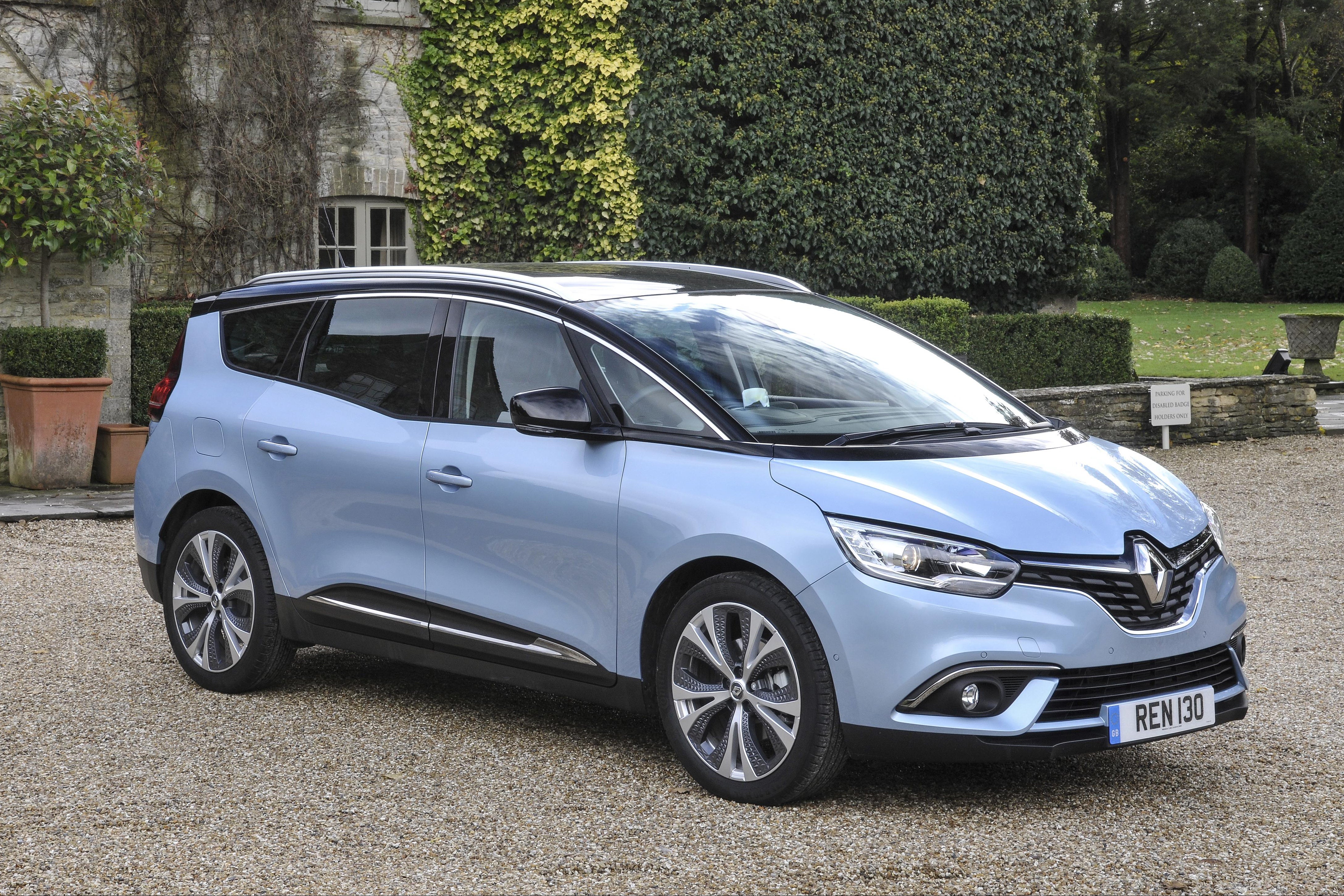 Renault Grand Scenic Review heycar